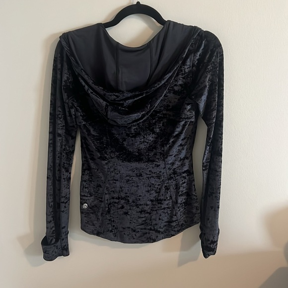 LULULEMON ZIPUP HOODIE VELVET STYLING - Picture 2 of 3